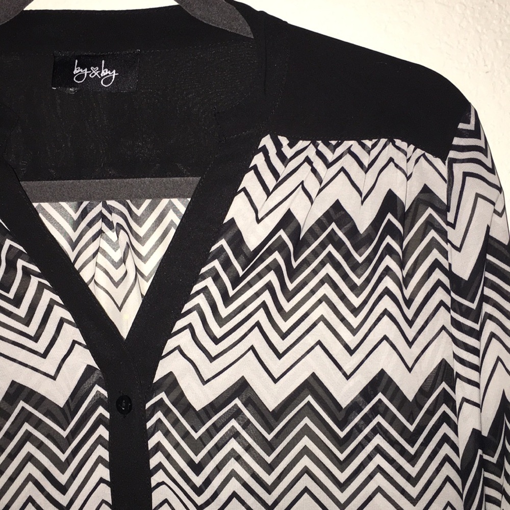 NWT Cute Black & White Blouse